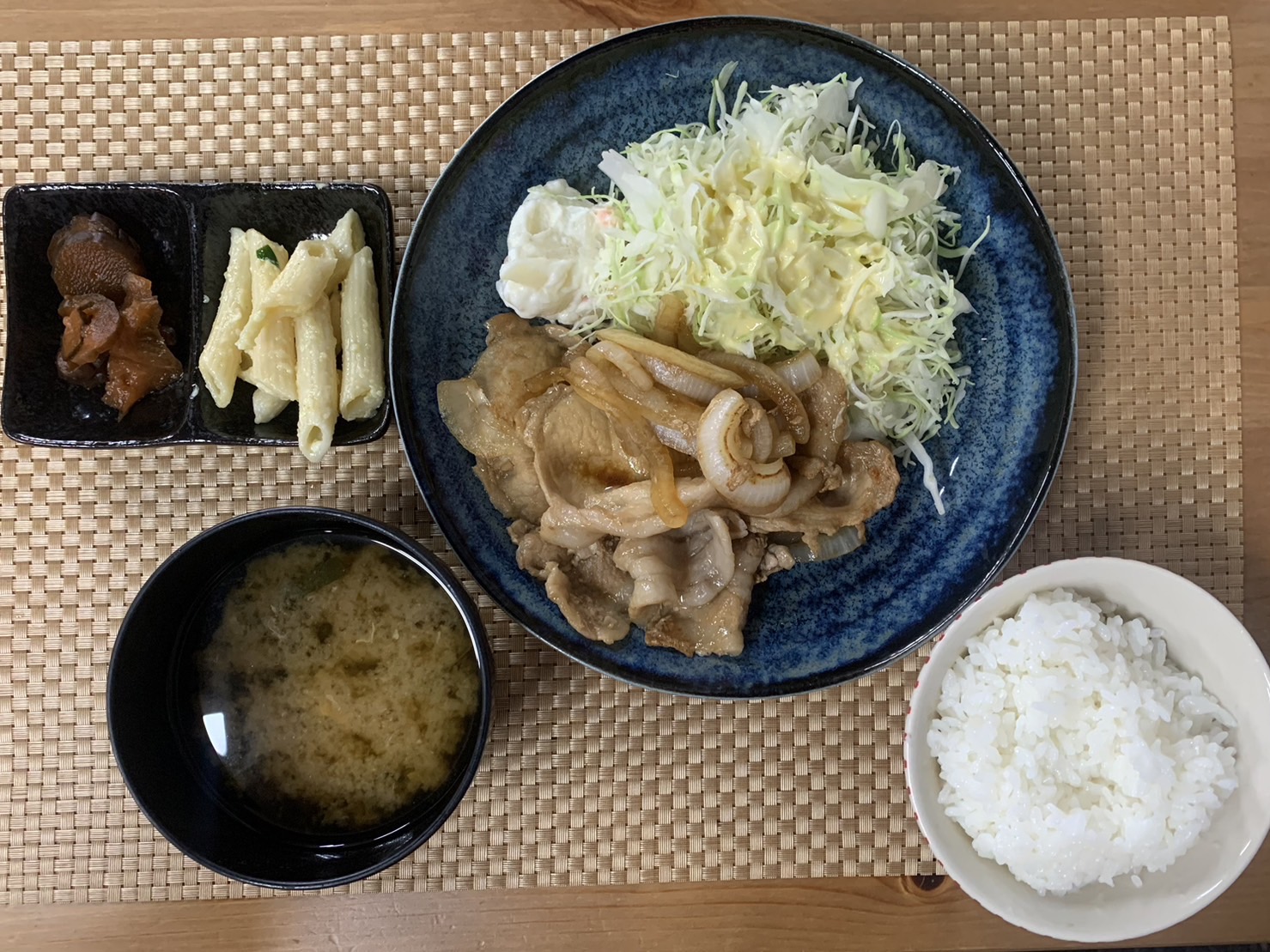 豚ロースの生姜焼き定食