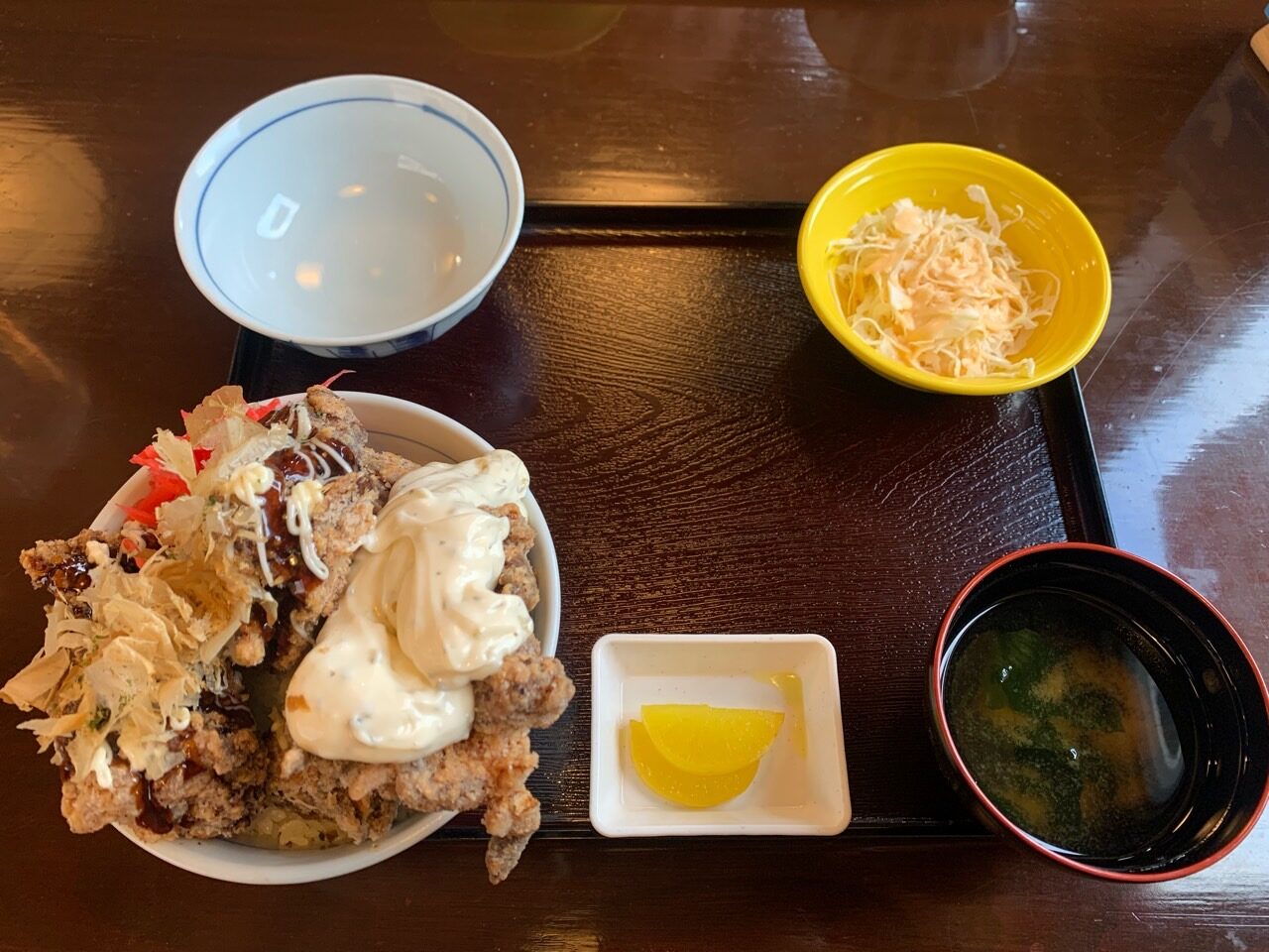 から揚げ丼、お好み焼き、タルタル