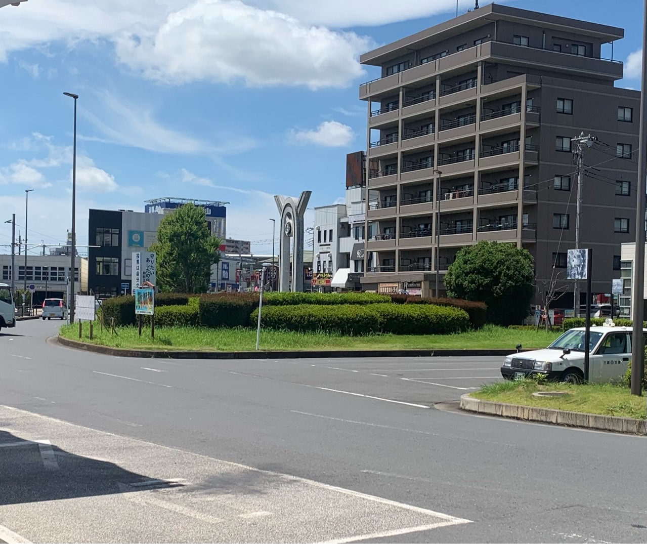 駅から見たBUSSTOP